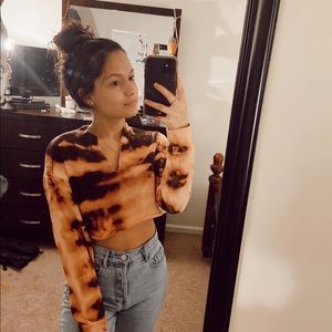 cropped tie dye sweatshirt